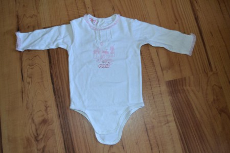 Maillot forme body "Compagnie des petits" 12 mois : 4€  (détails photo suivante)